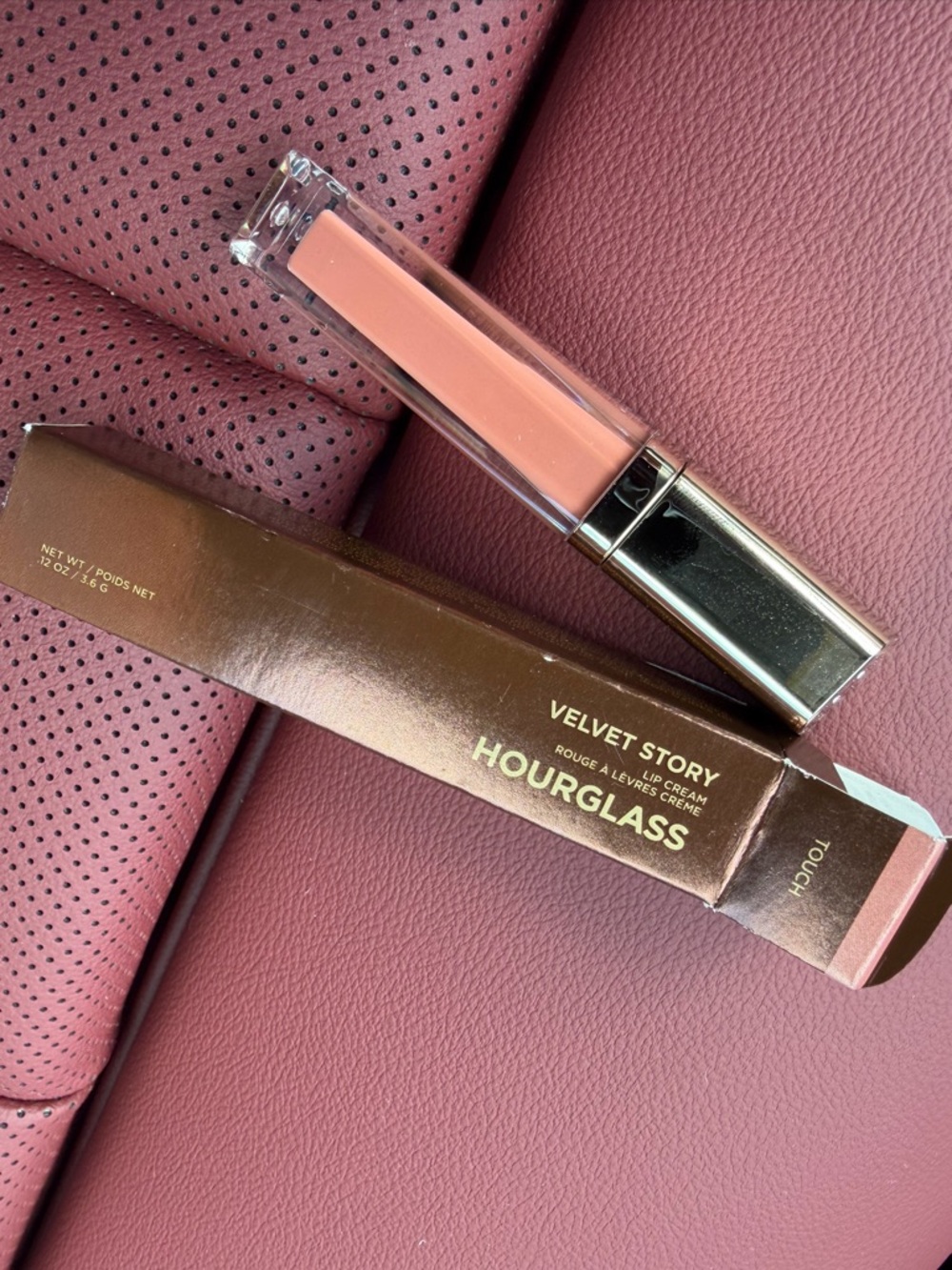 Hourglass Velvet Story Cream Lipstick — Soft Peach